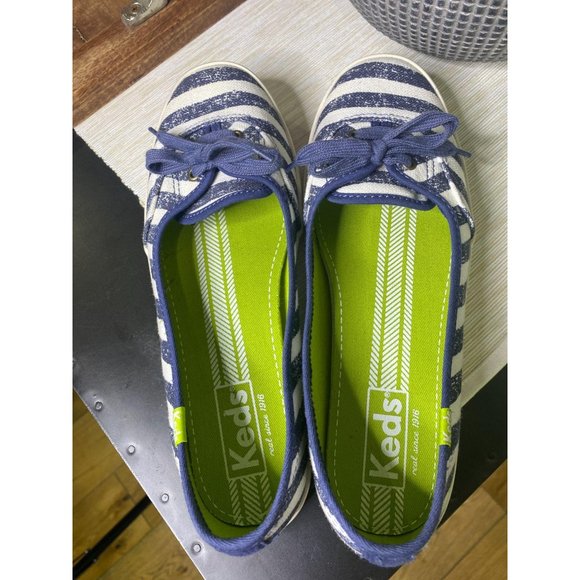 Keds Teacup Slip-On Sneaker Navy White 7.5 NEW - Picture 9 of 9